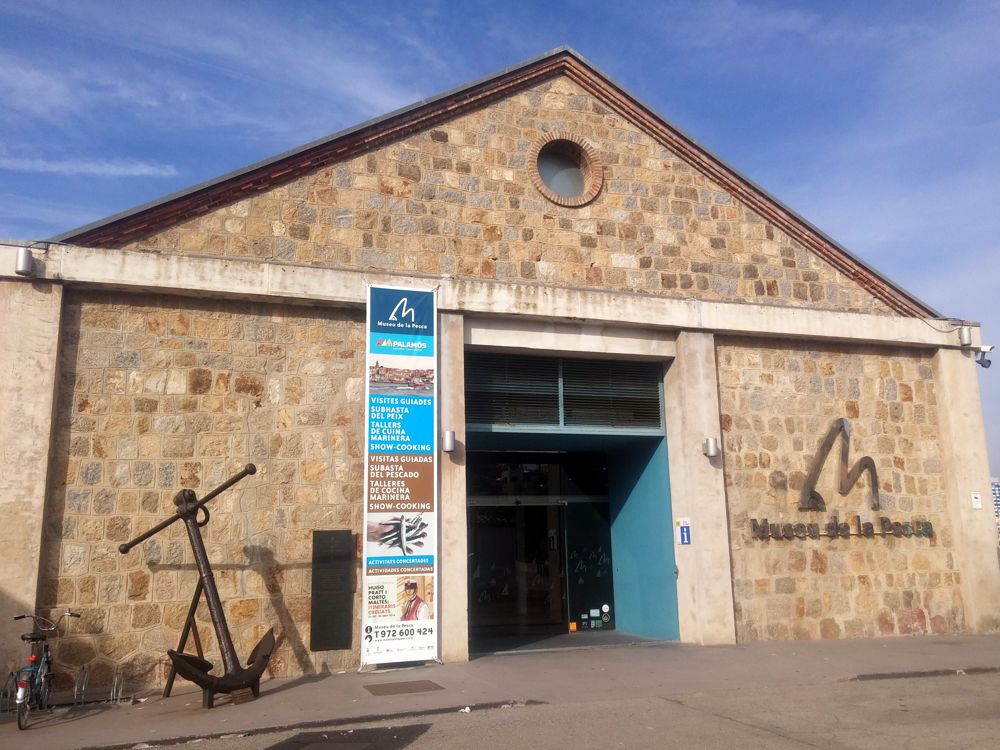 Edifici del Tinglado al port de Palamós. Museu de la Pesca